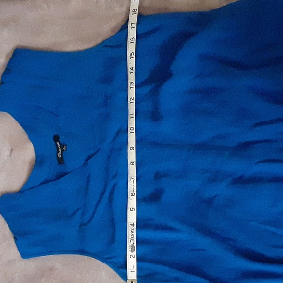 Madewell Tops - *2/$10 SALE Madewell V-neck Tank